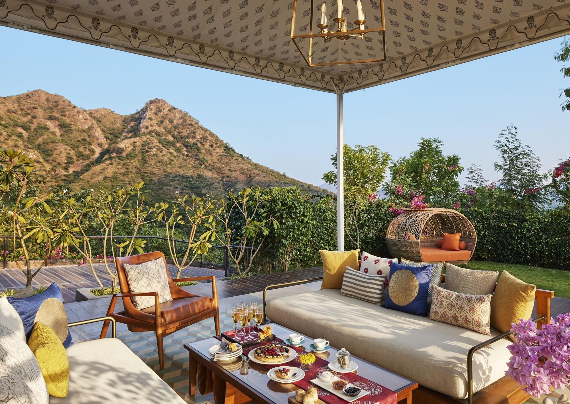 Taj Aravali Resort & Spa Udaipur Exterior photo